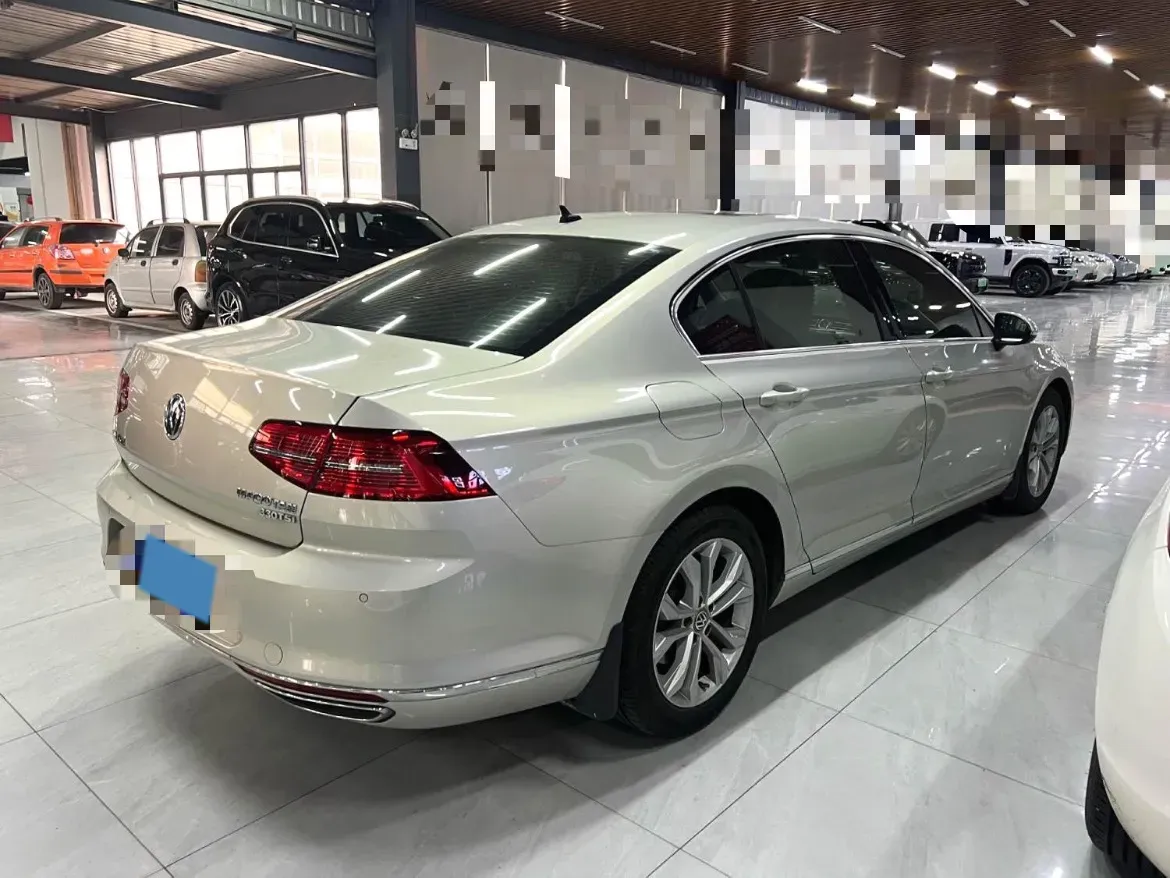 2019 Volkswagen Magotan 2.0T 186HP L4 7DCT,autocango,china used car exporter,china ev exporter,chinese used car exporter,chinese used ev exporter