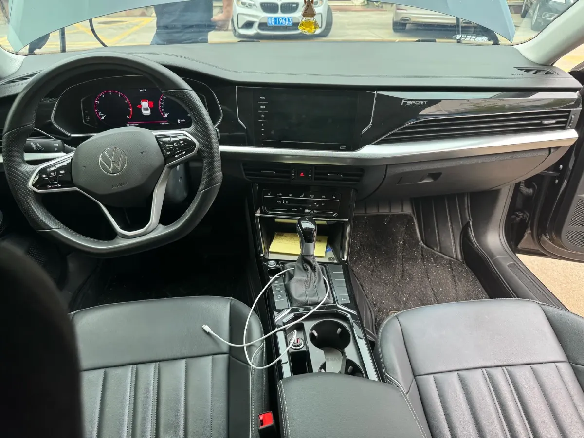 2023 Volkswagen Passat 1.4T 150HP L4 7DCT,autocango,china used car exporter,china ev exporter,chinese used car exporter,chinese used ev exporter