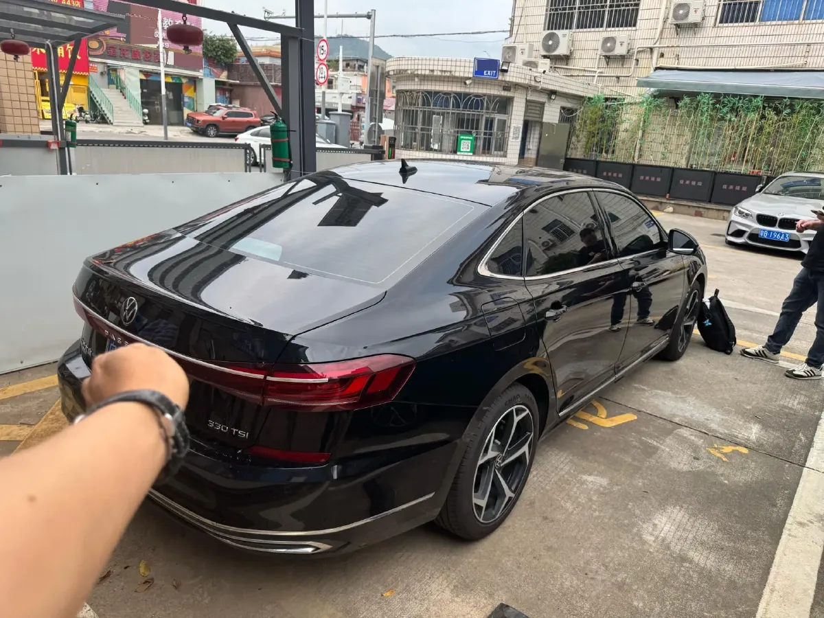 2023 Volkswagen Passat 1.4T 150HP L4 7DCT,autocango,china used car exporter,china ev exporter,chinese used car exporter,chinese used ev exporter