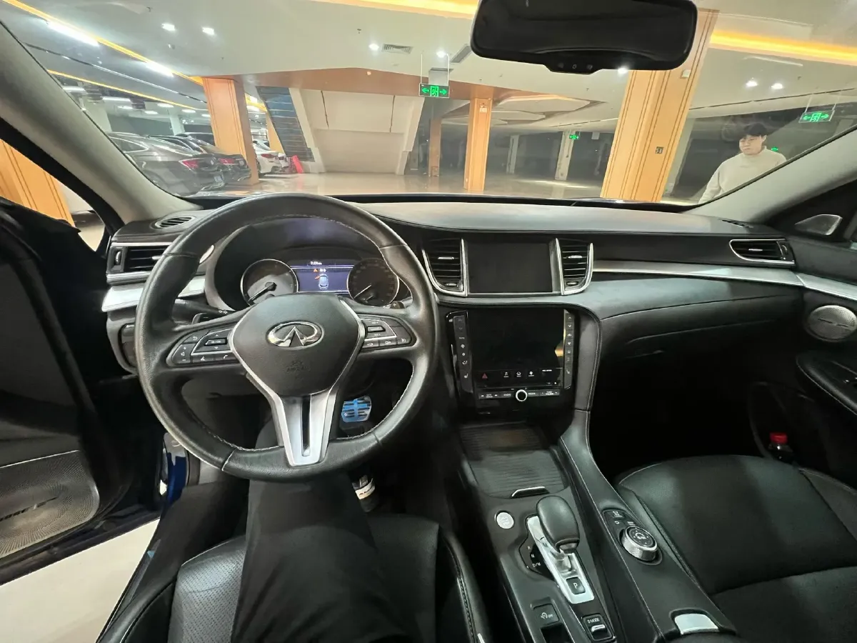 2020 Infiniti QX50 2.0T 272HP L4 CVT,autocango,china used car exporter,china ev exporter,chinese used car exporter,chinese used ev exporter