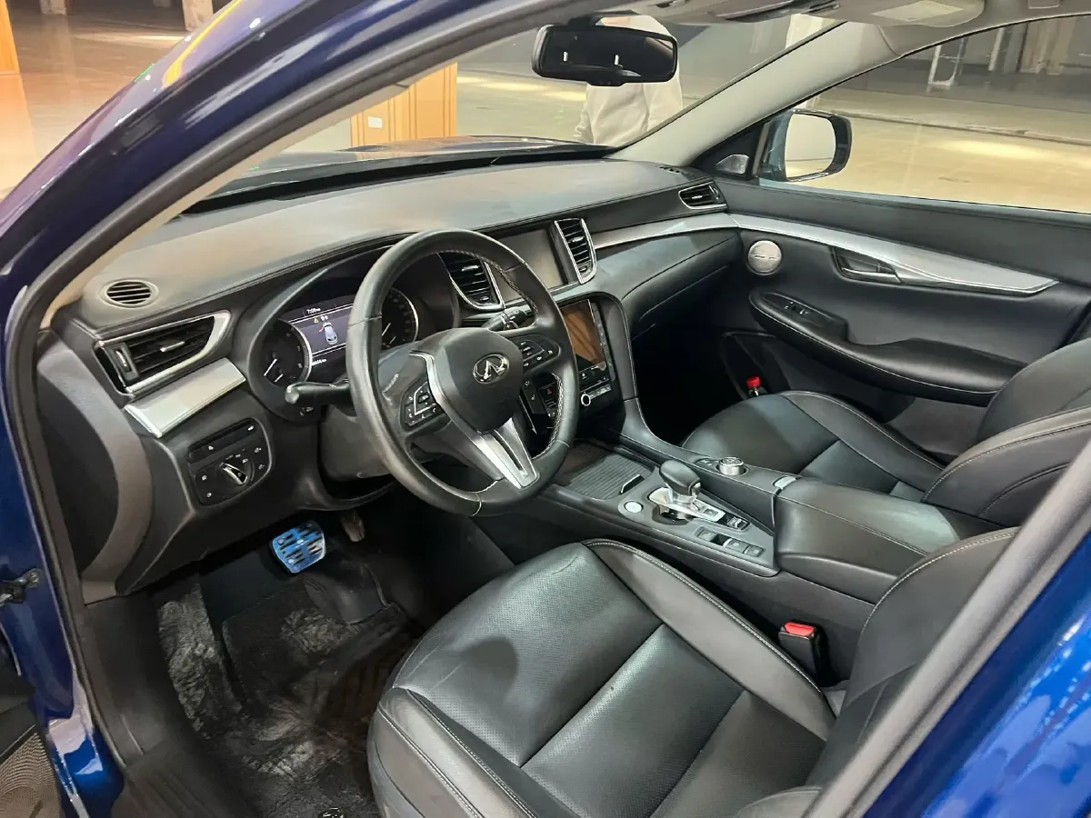 2020 Infiniti QX50 2.0T 272HP L4 CVT,autocango,china used car exporter,china ev exporter,chinese used car exporter,chinese used ev exporter