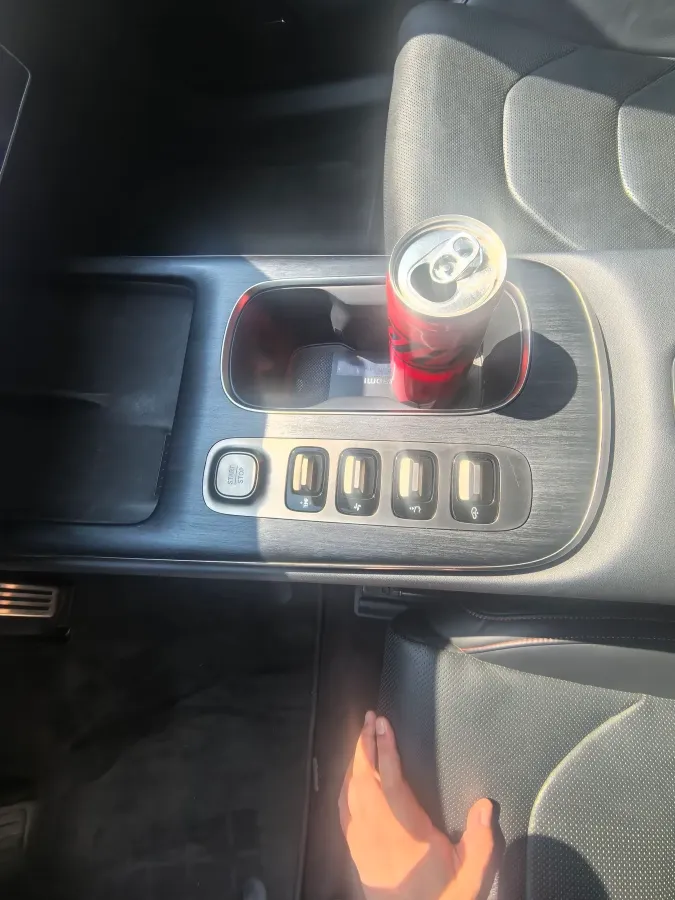 2024 MI SU7 BEV 101KWH,autocango,china used car exporter,china ev exporter,chinese used car exporter,chinese used ev exporter