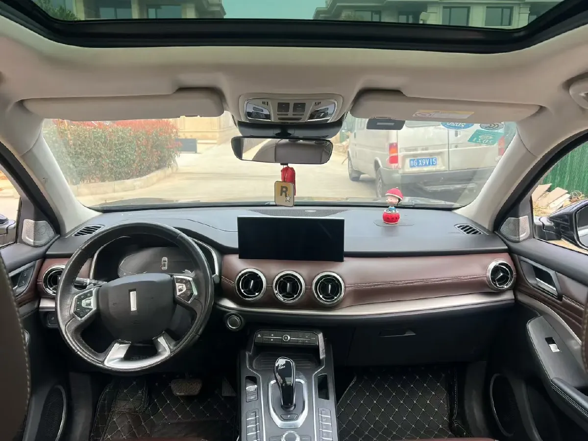 2020 WEY VV6 2.0T 227HP L4 7DCT,autocango,china used car exporter,china ev exporter,chinese used car exporter,chinese used ev exporter