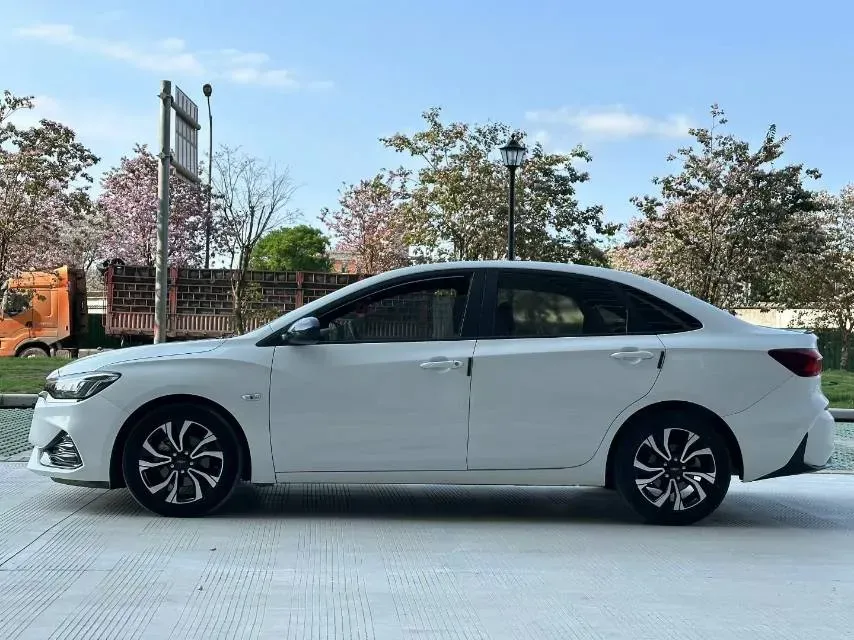 2020 Chevrolet Monza 1.3T 163HP L3 6AT,autocango,china used car exporter,china ev exporter,chinese used car exporter,chinese used ev exporter