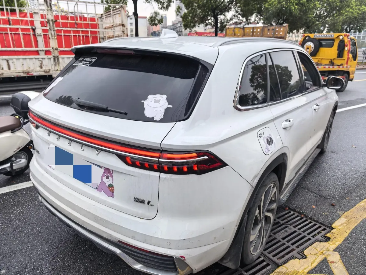 2021 Geely Monjaro 2.0T 218HP L4 7DCT,autocango,china used car exporter,china ev exporter,chinese used car exporter,chinese used ev exporter