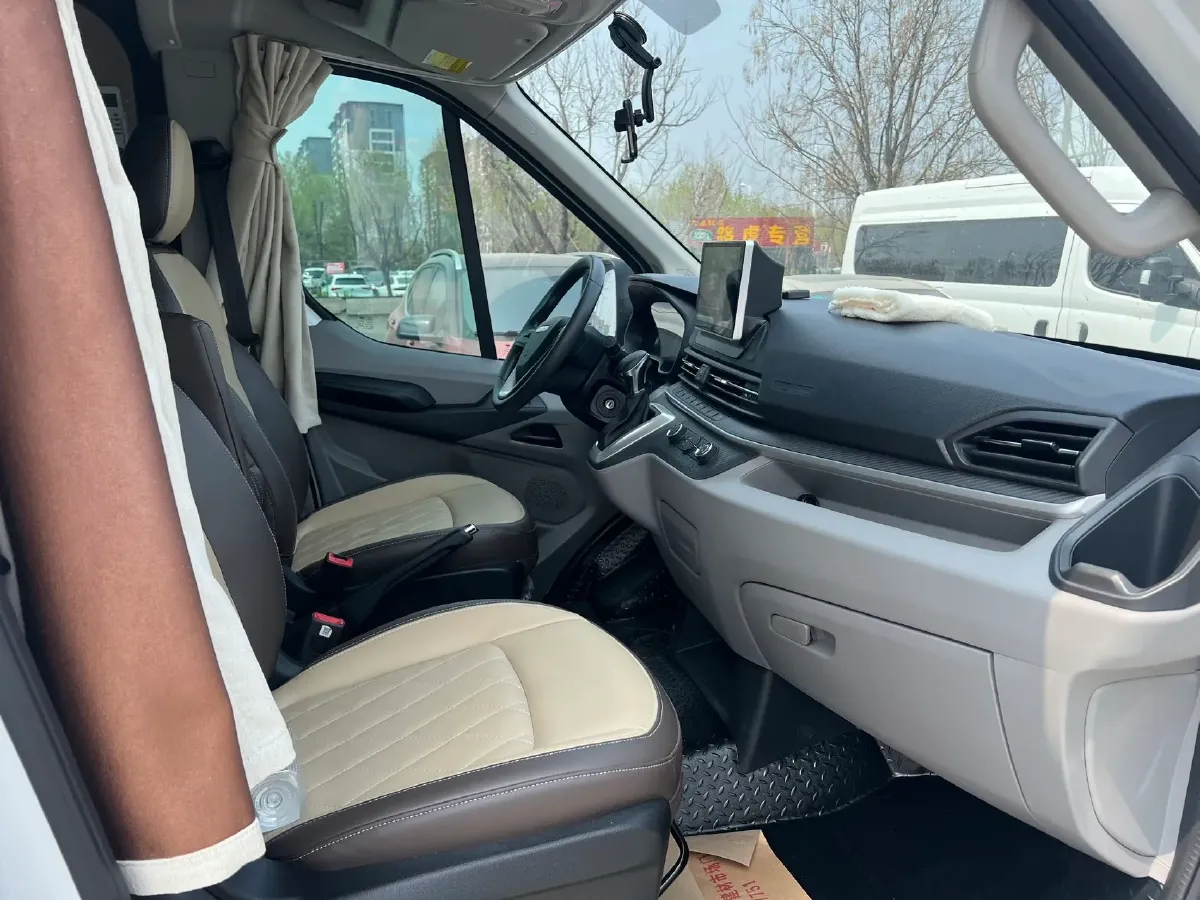 2021 MAXUS V90 RV 2.0T 148HP L4 6AT,autocango,china used car exporter,china ev exporter,chinese used car exporter,chinese used ev exporter