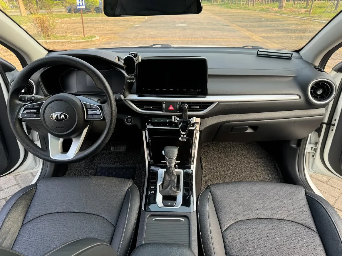 2020 Kia K3 1.5L 115HP L4 CVT,autocango,china used car exporter,china ev exporter,chinese used car exporter,chinese used ev exporter