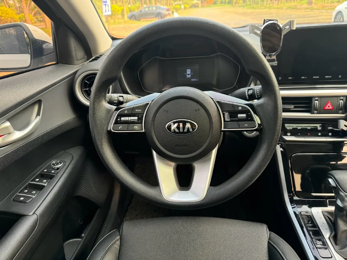 2020 Kia K3 1.5L 115HP L4 CVT,autocango,china used car exporter,china ev exporter,chinese used car exporter,chinese used ev exporter