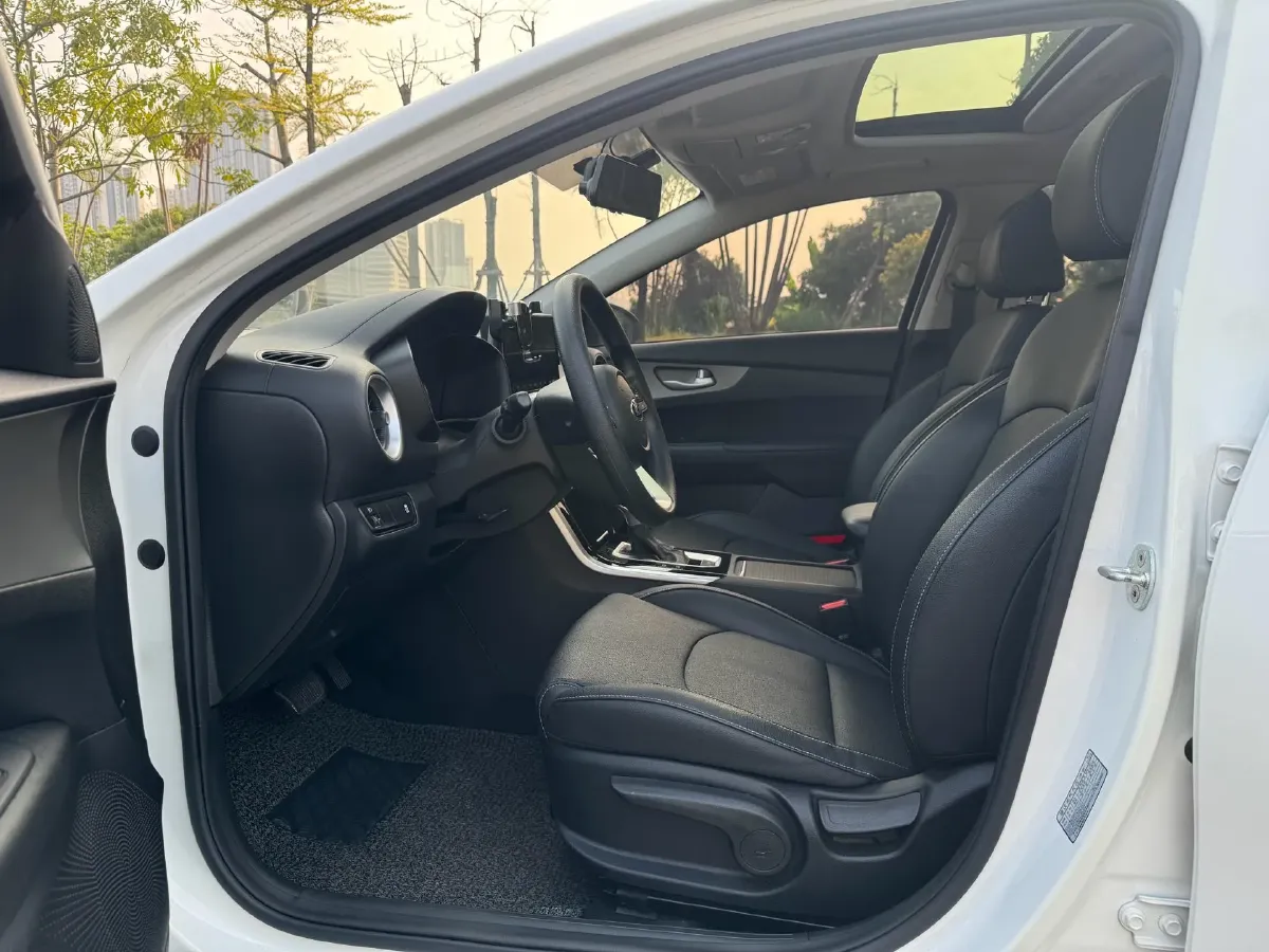 2020 Kia K3 1.5L 115HP L4 CVT,autocango,china used car exporter,china ev exporter,chinese used car exporter,chinese used ev exporter