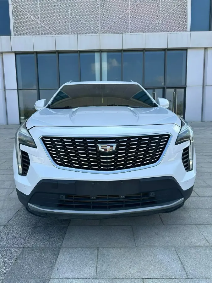 2020 Cadillac XT4 2.0T 241HP L4 9AT,autocango,china used car exporter,china ev exporter,chinese used car exporter,chinese used ev exporter
