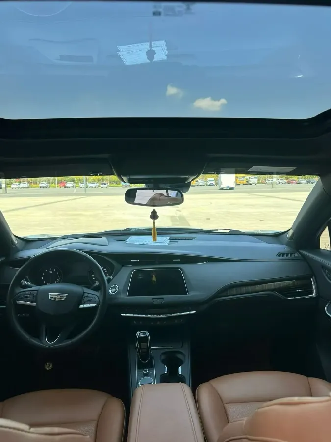 2020 Cadillac XT4 2.0T 241HP L4 9AT,autocango,china used car exporter,china ev exporter,chinese used car exporter,chinese used ev exporter
