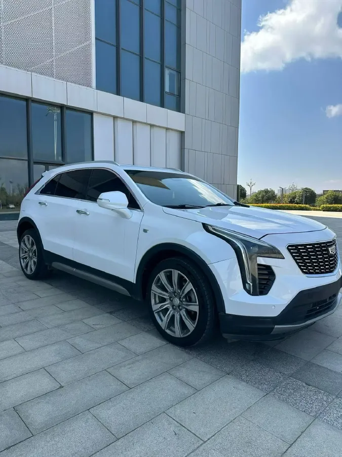 2020 Cadillac XT4 2.0T 241HP L4 9AT,autocango,china used car exporter,china ev exporter,chinese used car exporter,chinese used ev exporter