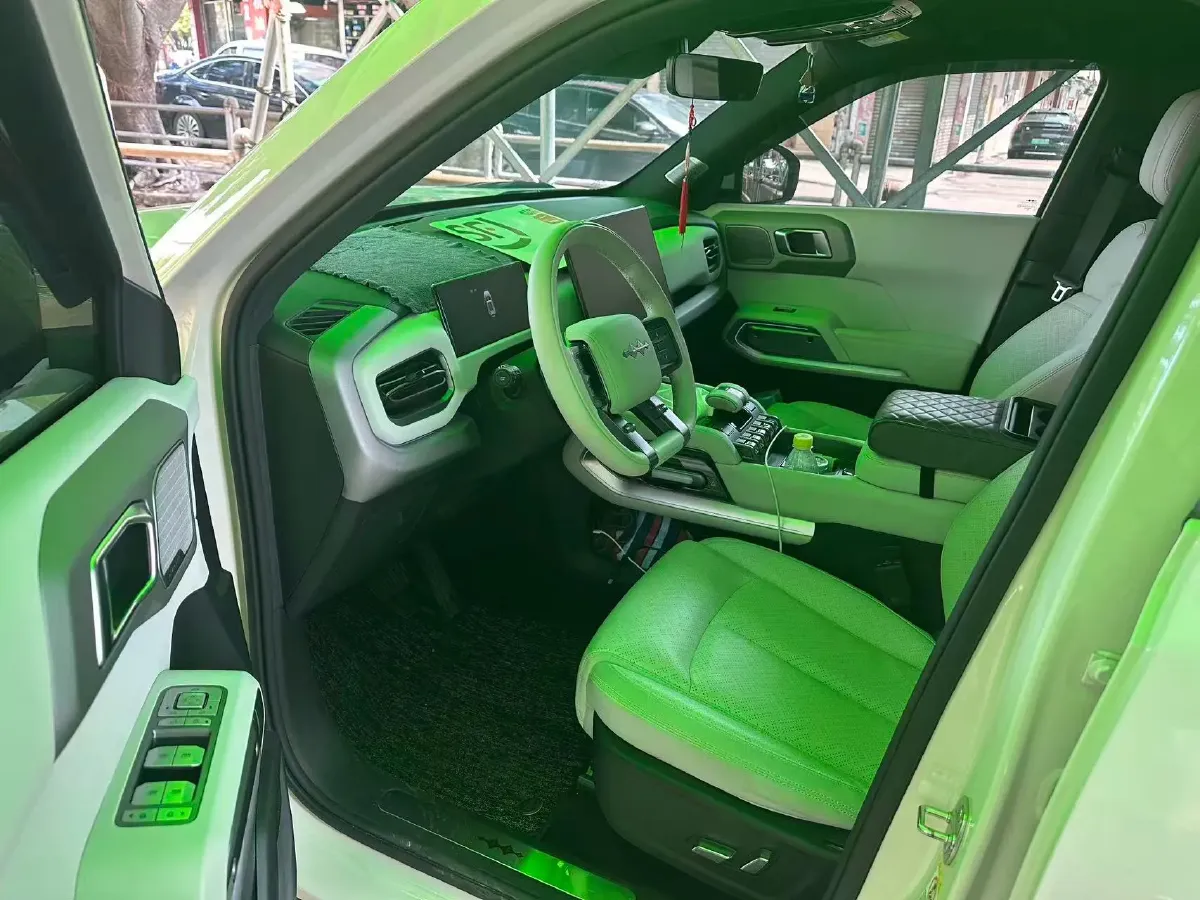 2025 FangChengBao Tai 3 BEV,autocango,china used car exporter,china ev exporter,chinese used car exporter,chinese used ev exporter