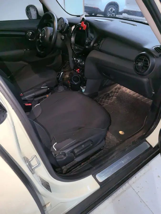 2021 MINI MINI 1.5T 102HP L3 7DCT,autocango,china used car exporter,china ev exporter,chinese used car exporter,chinese used ev exporter