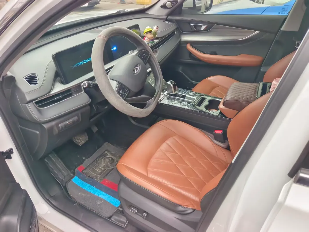 2022 Chery Tiggo 8 Plus 1.6T 197HP L4 7DCT,autocango,china used car exporter,china ev exporter,chinese used car exporter,chinese used ev exporter