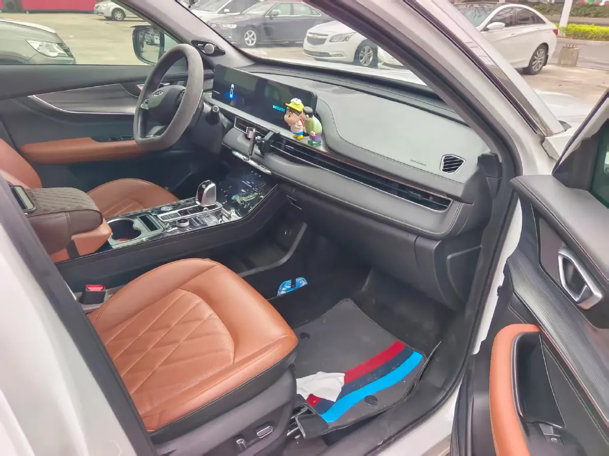 2022 Chery Tiggo 8 Plus 1.6T 197HP L4 7DCT,autocango,china used car exporter,china ev exporter,chinese used car exporter,chinese used ev exporter