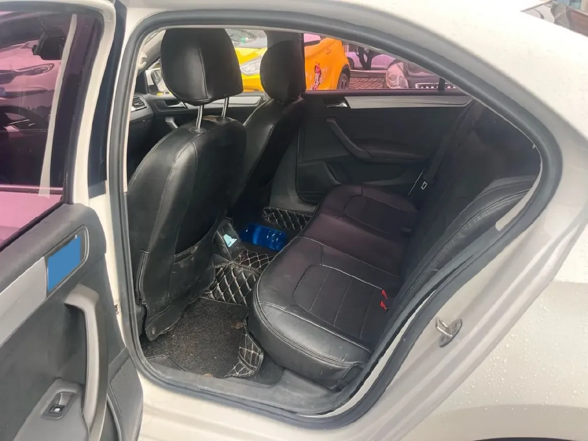 2020 Skoda Rapid 1.5L 112HP L4 6AT,autocango,china used car exporter,china ev exporter,chinese used car exporter,chinese used ev exporter