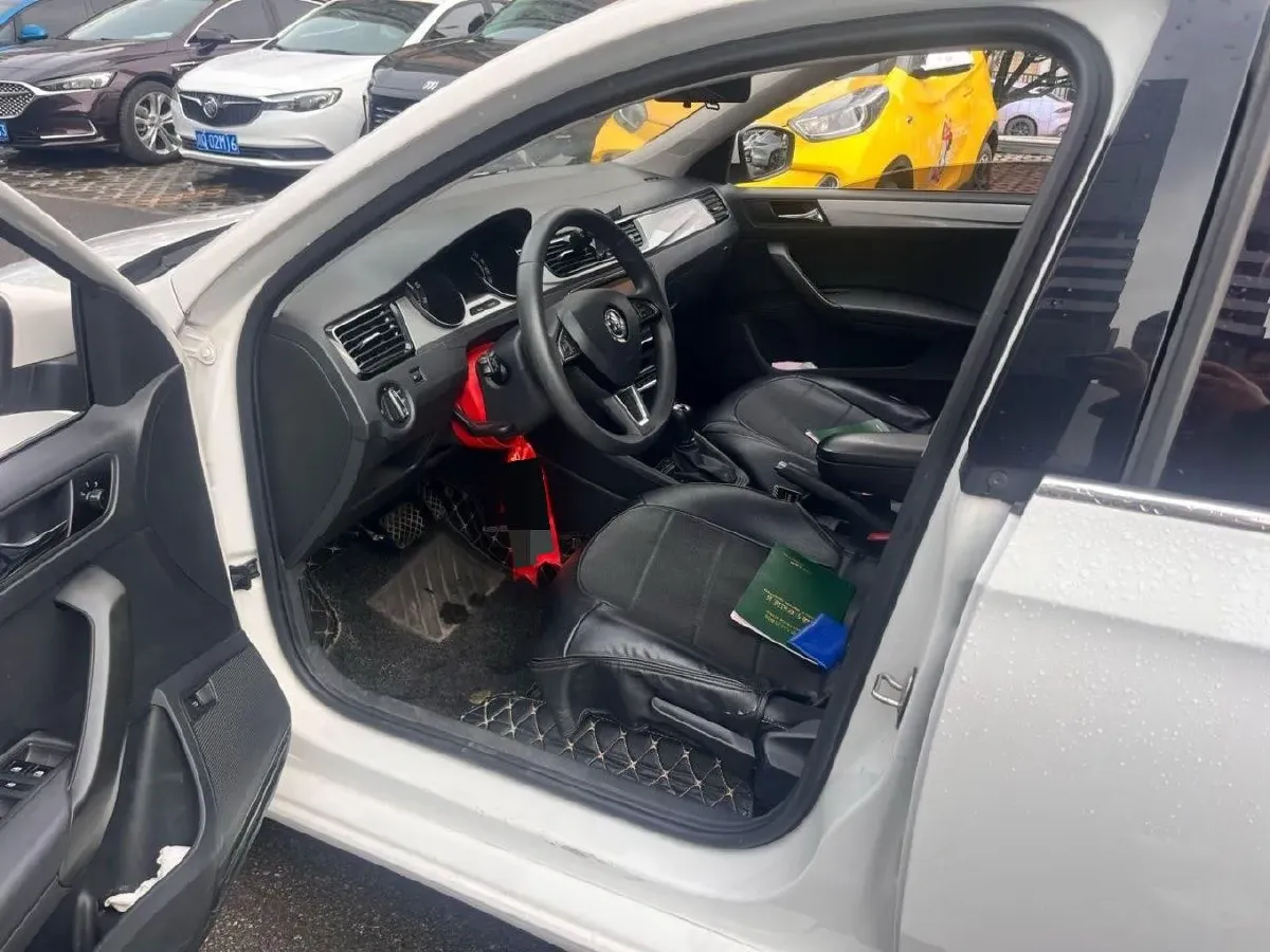 2020 Skoda Rapid 1.5L 112HP L4 6AT,autocango,china used car exporter,china ev exporter,chinese used car exporter,chinese used ev exporter