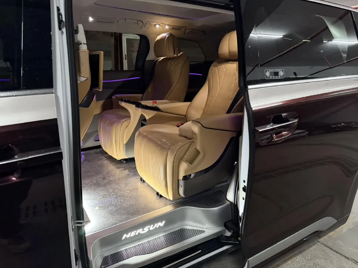 2022 Mercedes-Benz GLC Class 2.0T 197HP L4 9AT,autocango,china used car exporter,china ev exporter,chinese used car exporter,chinese used ev exporter