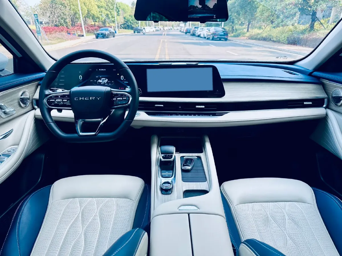 2022 Chery Arrizo 8 1.6T 197HP L4 7DCT,autocango,china used car exporter,china ev exporter,chinese used car exporter,chinese used ev exporter