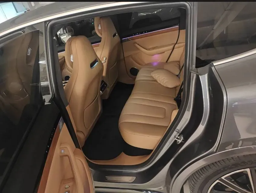 2025 Luxeed R7 REEV 156HP REEV,autocango,china used car exporter,china ev exporter,chinese used car exporter,chinese used ev exporter