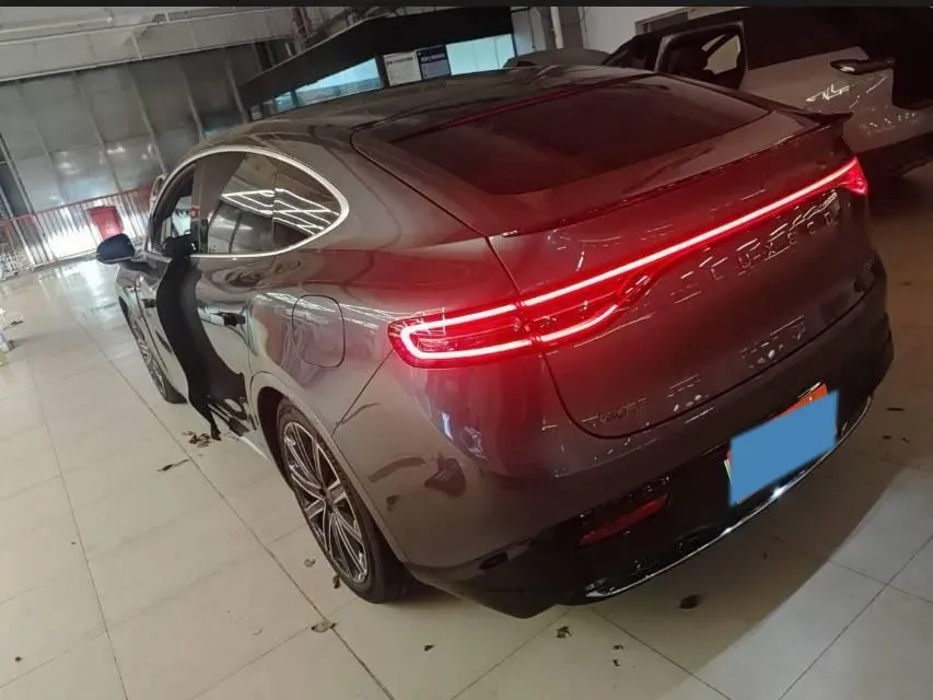 2025 Luxeed R7 REEV 156HP REEV,autocango,china used car exporter,china ev exporter,chinese used car exporter,chinese used ev exporter