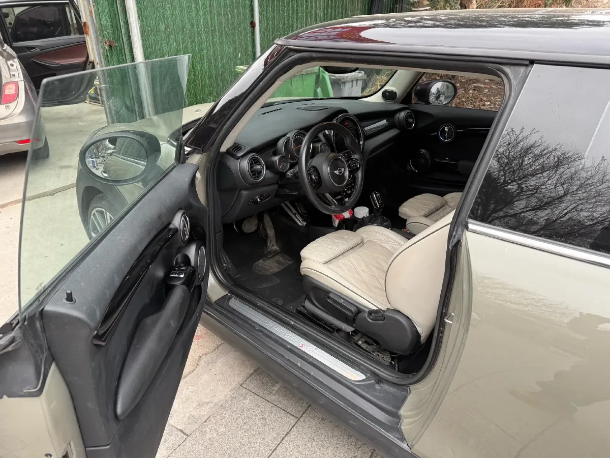 2018 Infiniti QX50 2.0T 245HP L4 CVT,autocango,china used car exporter,china ev exporter,chinese used car exporter,chinese used ev exporter