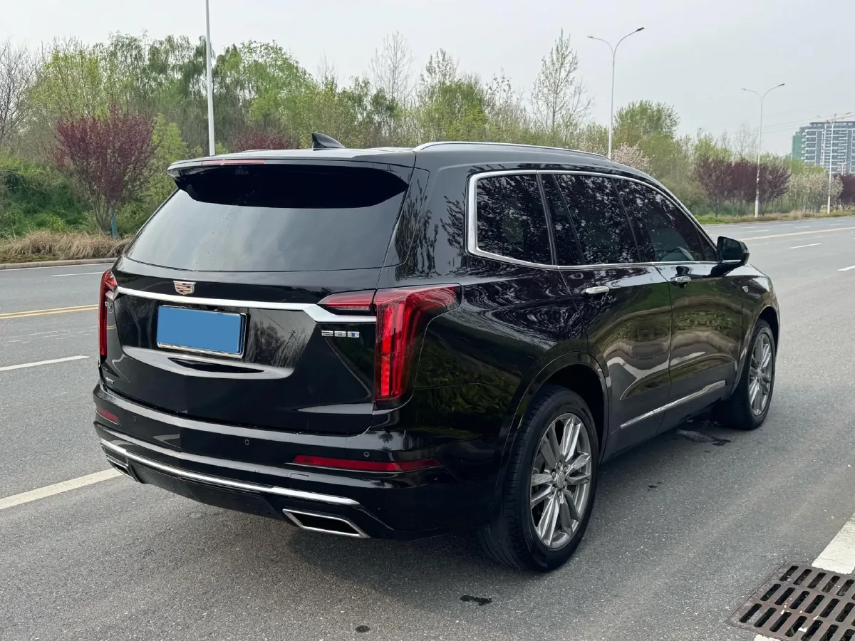 2022 Cadillac XT6 2.0T 237HP L4 9AT,autocango,china used car exporter,china ev exporter,chinese used car exporter,chinese used ev exporter