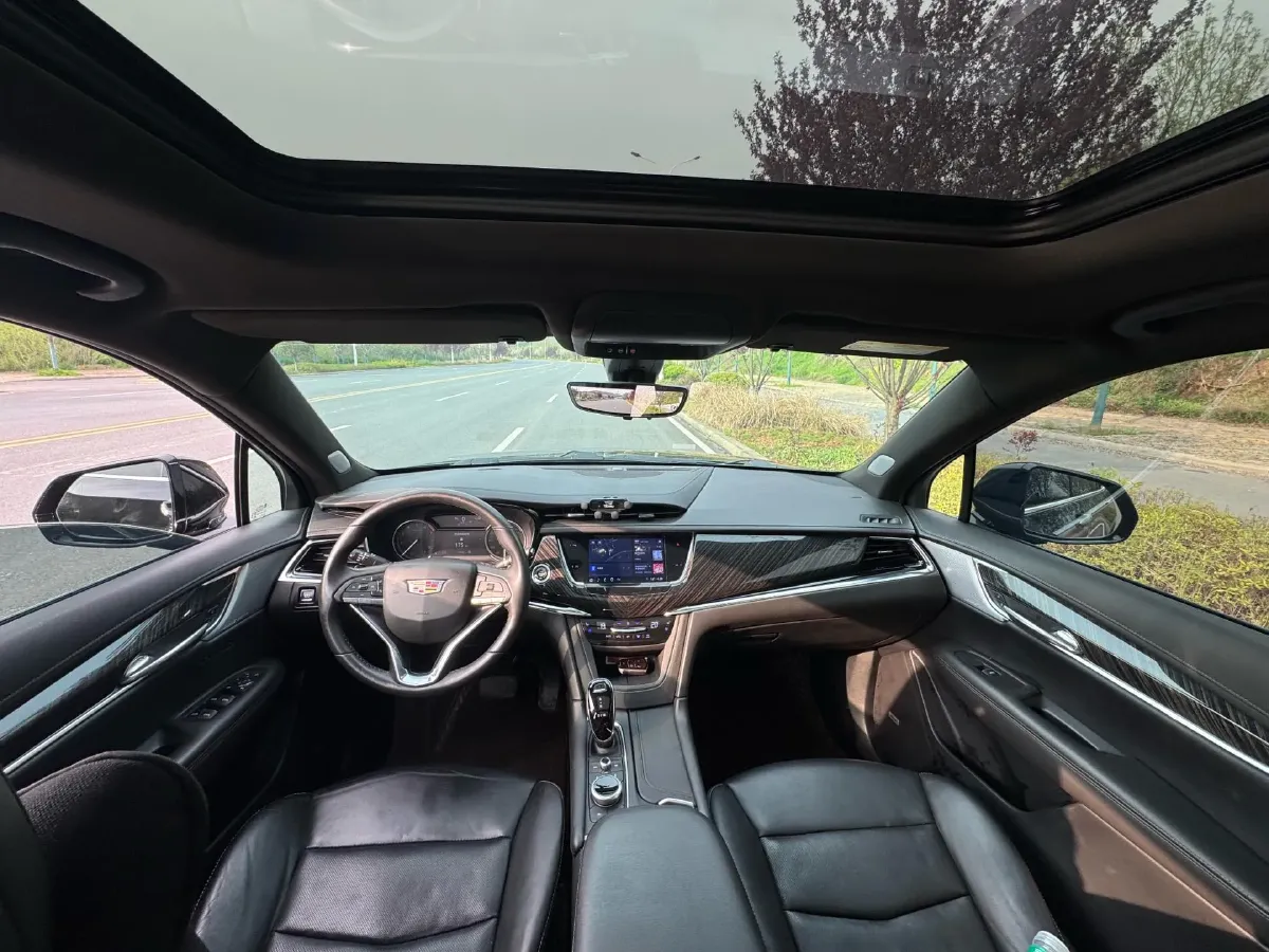 2022 Cadillac XT6 2.0T 237HP L4 9AT,autocango,china used car exporter,china ev exporter,chinese used car exporter,chinese used ev exporter