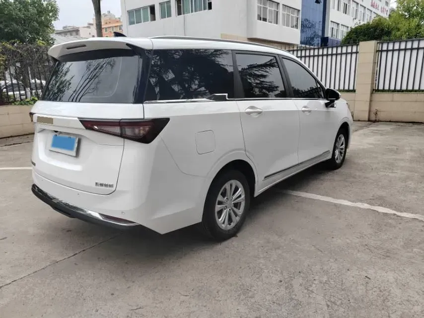 2022 WuLing JiaChen 1.5T 147HP L4 6MT,autocango,china used car exporter,china ev exporter,chinese used car exporter,chinese used ev exporter