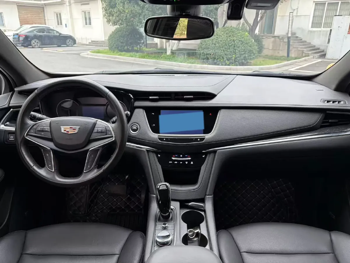 2022 Cadillac XT5 2.0T 237HP L4 9AT,autocango,china used car exporter,china ev exporter,chinese used car exporter,chinese used ev exporter