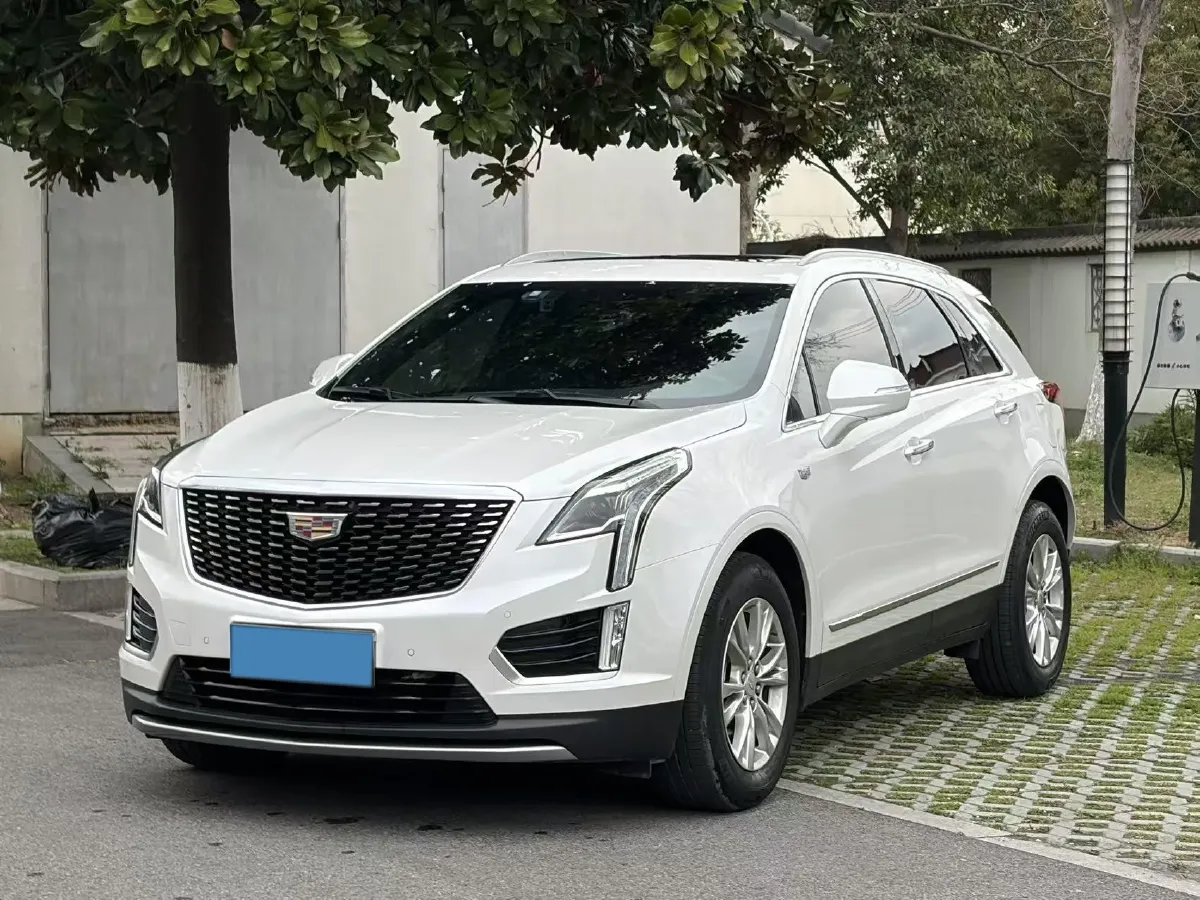 2022 Cadillac XT5 2.0T 237HP L4 9AT,autocango,china used car exporter,china ev exporter,chinese used car exporter,chinese used ev exporter
