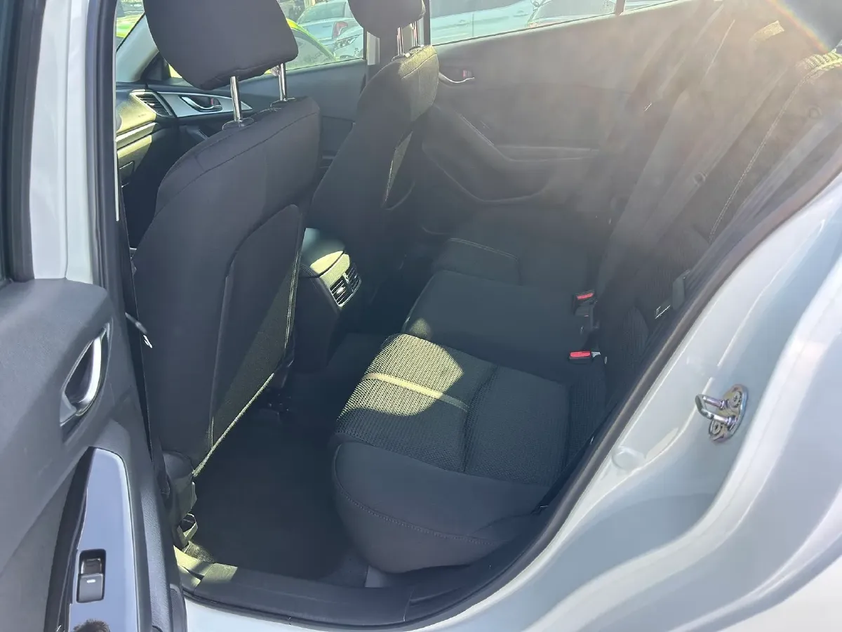 2017 Mazda 3 Axela 1.5L 117HP L4 6AT,autocango,china used car exporter,china ev exporter,chinese used car exporter,chinese used ev exporter