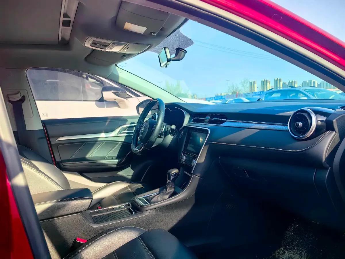 2019 MAXUS XinTu V80 2.5T 136HP L4 6AMT,autocango,china used car exporter,china ev exporter,chinese used car exporter,chinese used ev exporter