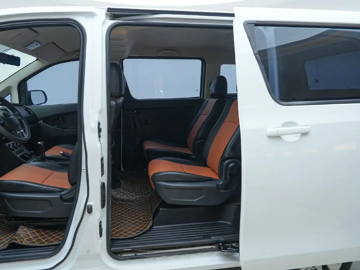 2020 Yema SiPaiKa 1.5L 109HP L4 5MT,autocango,china used car exporter,china ev exporter,chinese used car exporter,chinese used ev exporter