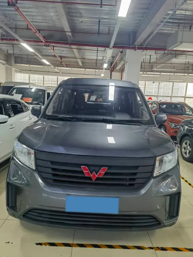 2021 WuLing ZhengChen 1.5T 147HP L4 6MT,autocango,china used car exporter,china ev exporter,chinese used car exporter,chinese used ev exporter