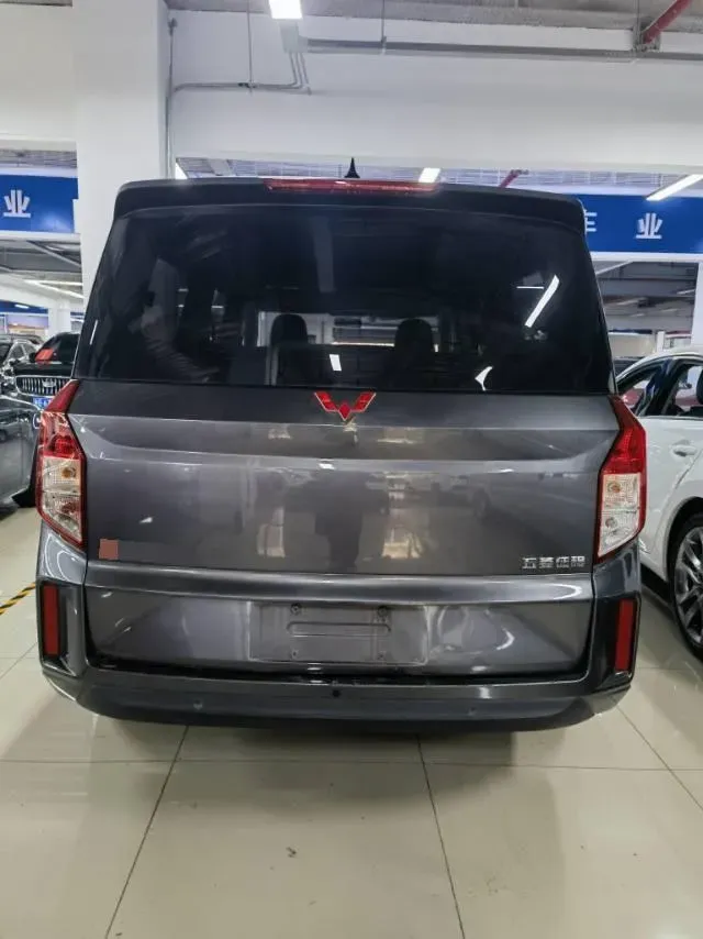2021 WuLing ZhengChen 1.5T 147HP L4 6MT,autocango,china used car exporter,china ev exporter,chinese used car exporter,chinese used ev exporter