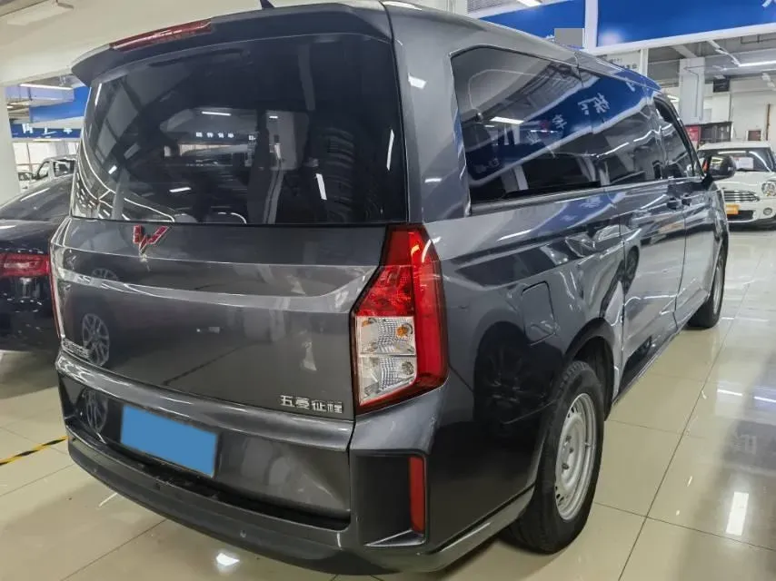 2021 WuLing ZhengChen 1.5T 147HP L4 6MT,autocango,china used car exporter,china ev exporter,chinese used car exporter,chinese used ev exporter