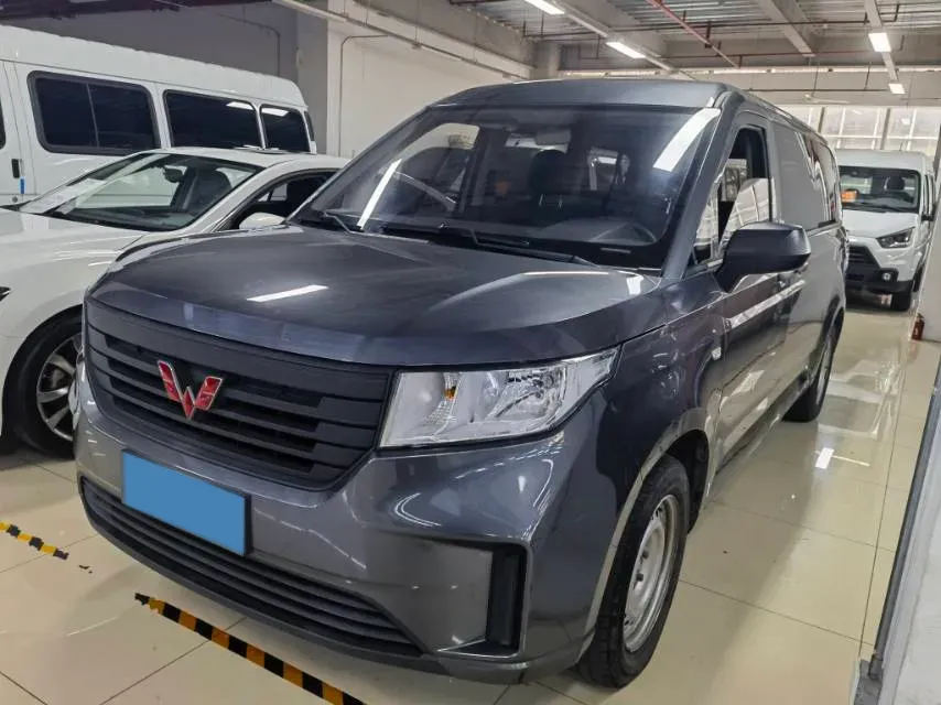 2021 WuLing ZhengChen 1.5T 147HP L4 6MT,autocango,china used car exporter,china ev exporter,chinese used car exporter,chinese used ev exporter