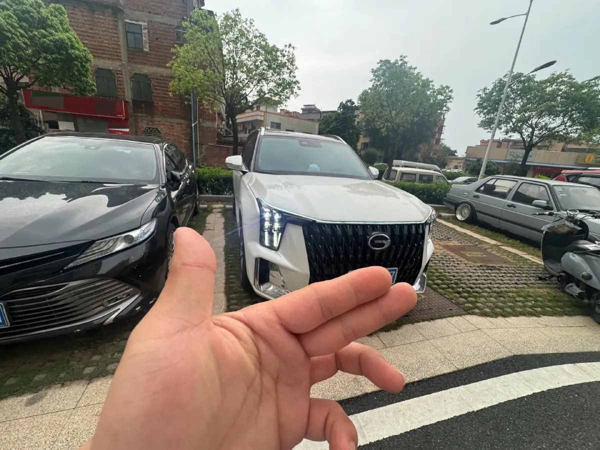 2022 GAC Trumpchi GS8 2.0T 190HP L4 E-CVT Hybrid,autocango,china used car exporter,china ev exporter,chinese used car exporter,chinese used ev exporter