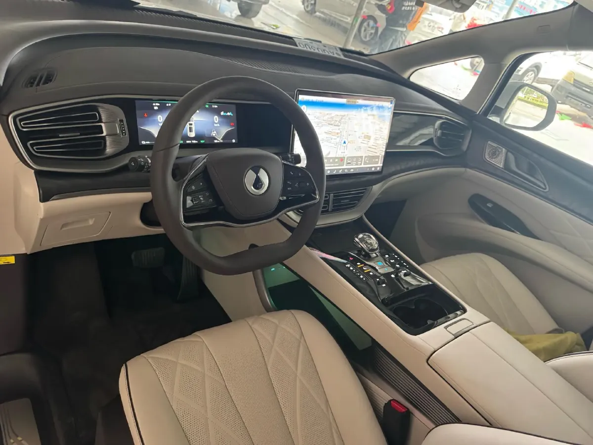 2024 Denza D9 1.5T 139HP L4 E-CVT PHEV 40KWH,autocango,china used car exporter,china ev exporter,chinese used car exporter,chinese used ev exporter