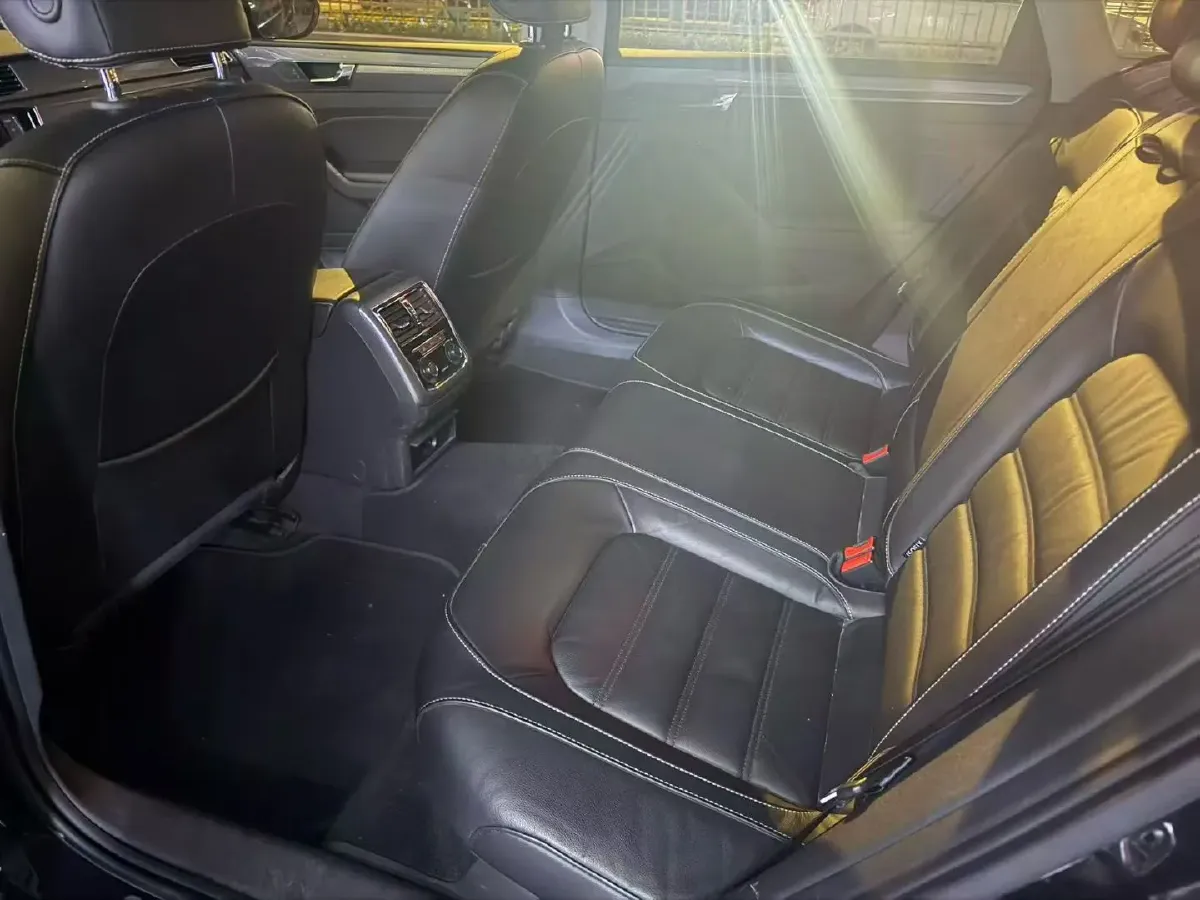 2017 Volkswagen Passat 1.4T 150HP L4 7DCT,autocango,china used car exporter,china ev exporter,chinese used car exporter,chinese used ev exporter