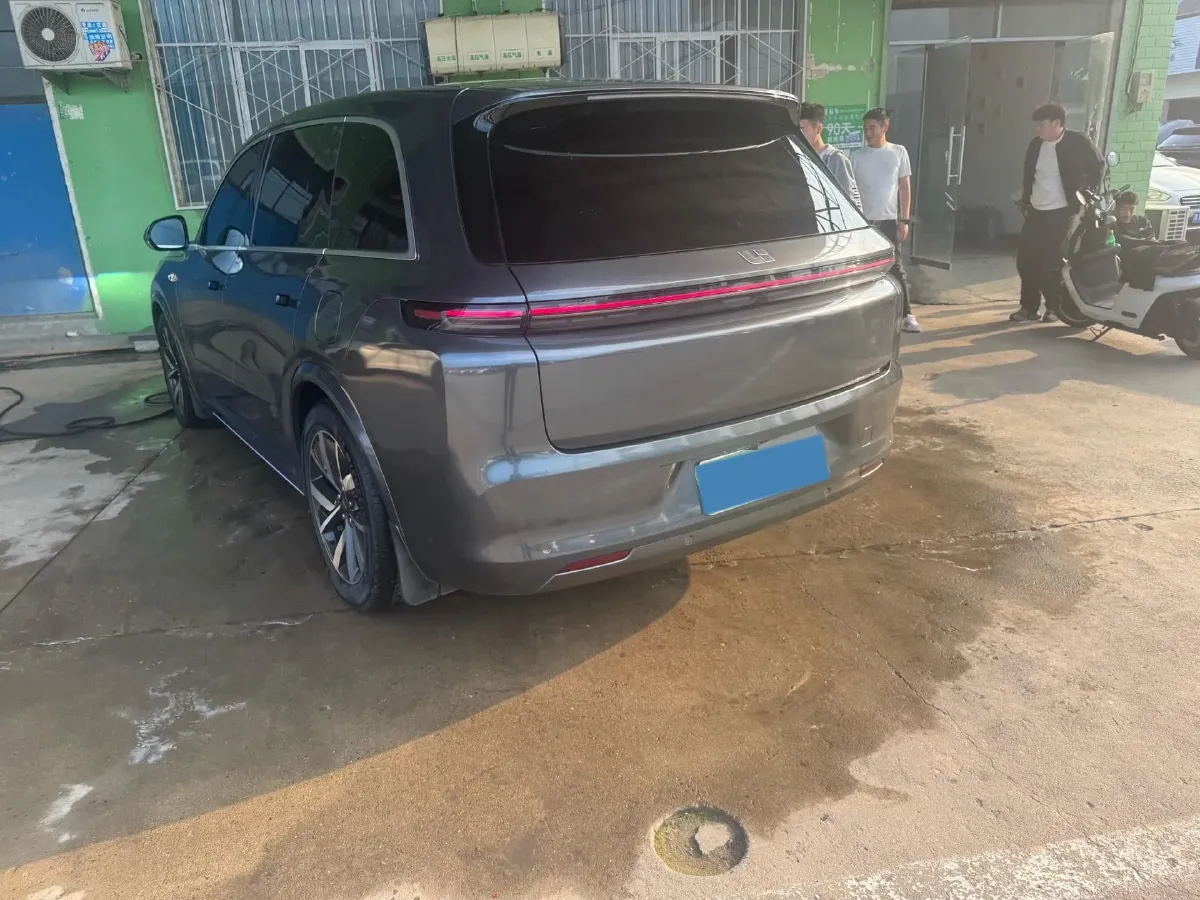 2023 Li L8 Range Extended 154HP REEV 40.9KWH,autocango,china used car exporter,china ev exporter,chinese used car exporter,chinese used ev exporter