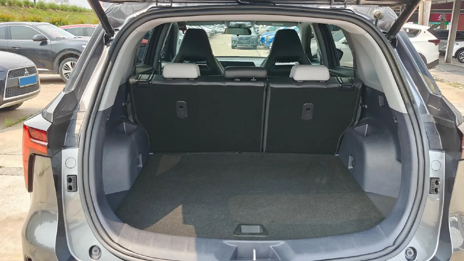 2024 ChangAn CS75 Plus 1.5T 188HP L4 8AT,autocango,china used car exporter,china ev exporter,chinese used car exporter,chinese used ev exporter