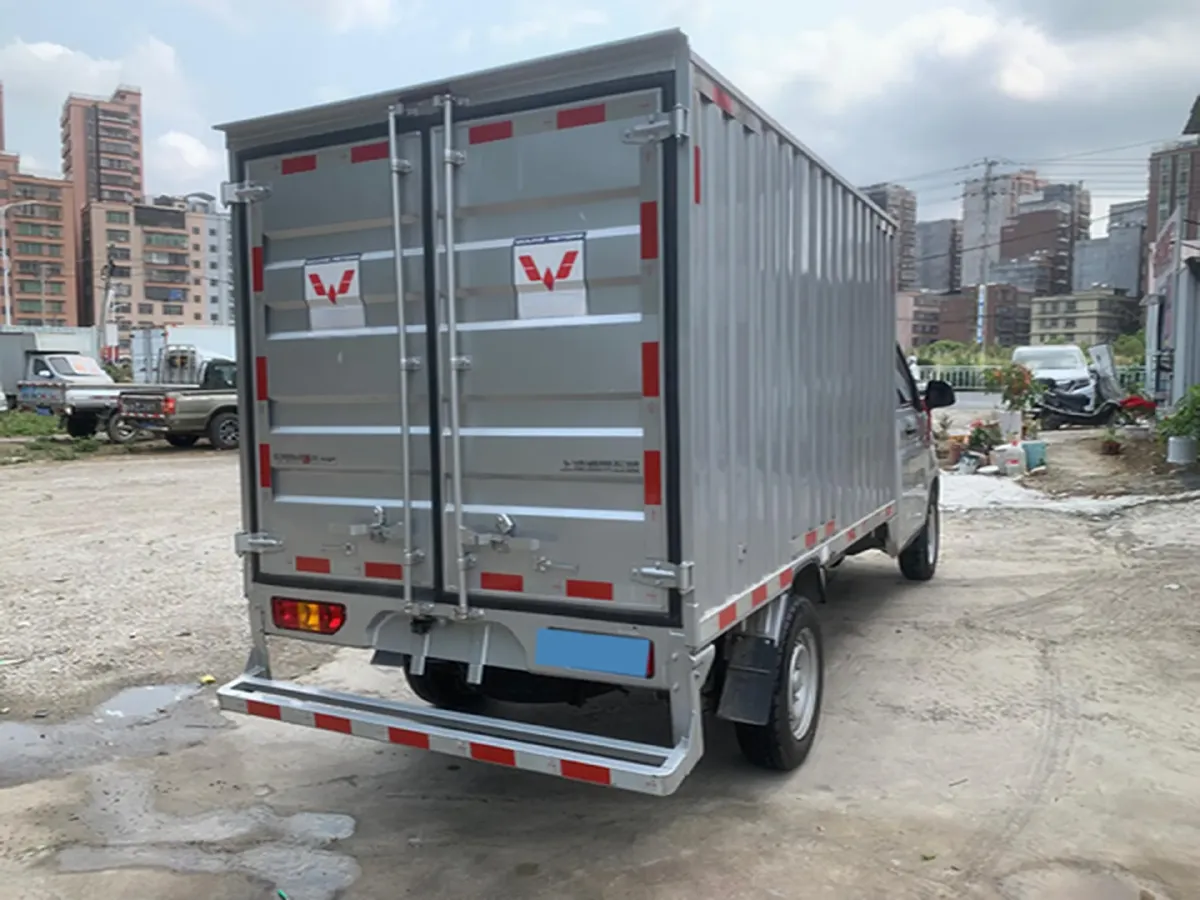 2023 WuLing RongGuang New Truck 1.5L 102HP L4 5MT,autocango,china used car exporter,china ev exporter,chinese used car exporter,chinese used ev exporter