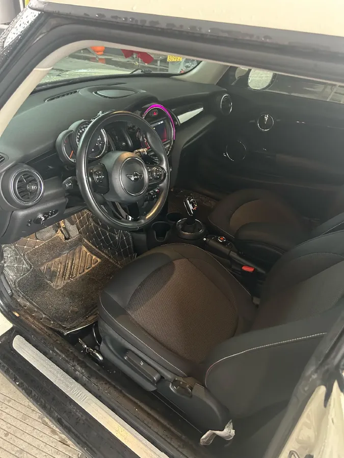 2019 MINI MINI 1.5T 102HP L3 7DCT,autocango,china used car exporter,china ev exporter,chinese used car exporter,chinese used ev exporter