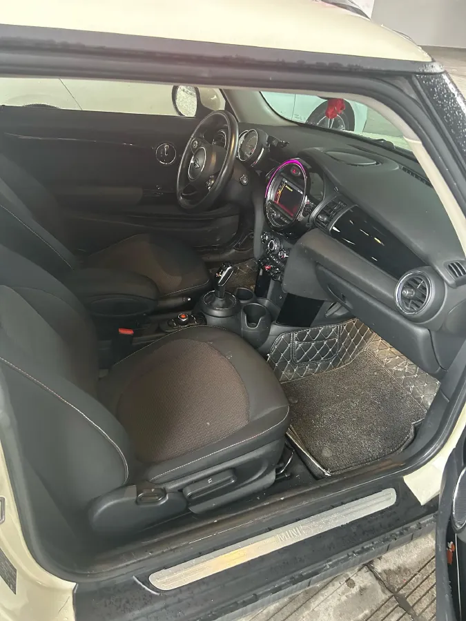 2019 MINI MINI 1.5T 102HP L3 7DCT,autocango,china used car exporter,china ev exporter,chinese used car exporter,chinese used ev exporter