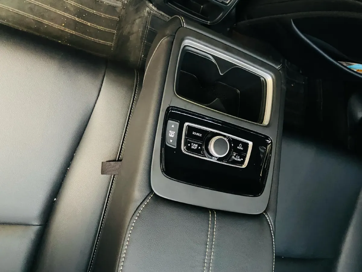 2022 Honda Accord 2.0L 146HP L4 E-CVT Hybrid,autocango,china used car exporter,china ev exporter,chinese used car exporter,chinese used ev exporter