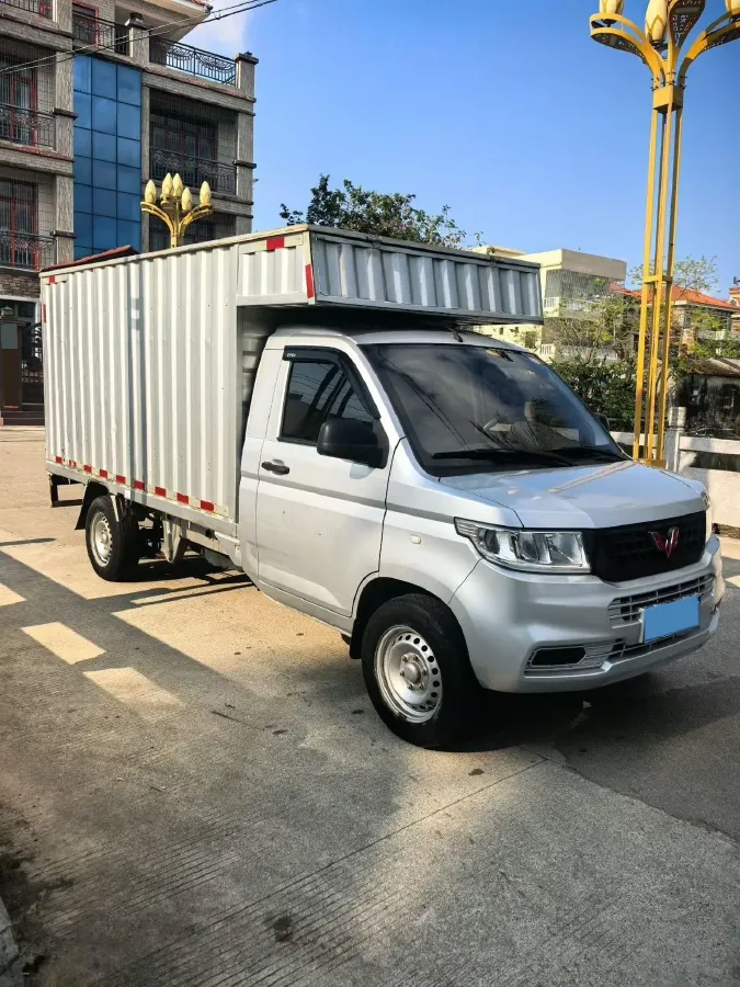 2021 WuLing RongGuang New Truck 1.5L 99HP L4 5MT,autocango,china used car exporter,china ev exporter,chinese used car exporter,chinese used ev exporter