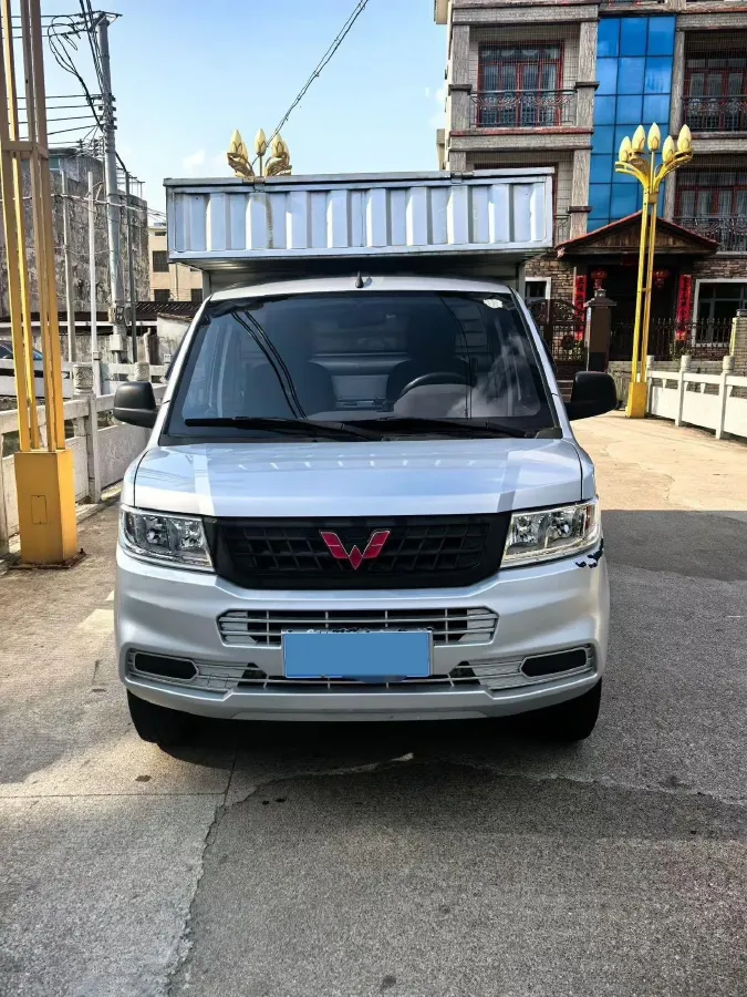 2021 WuLing RongGuang New Truck 1.5L 99HP L4 5MT,autocango,china used car exporter,china ev exporter,chinese used car exporter,chinese used ev exporter